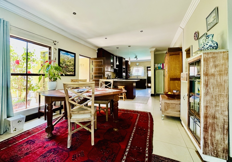 3 Bedroom Property for Sale in Sandbaai Western Cape